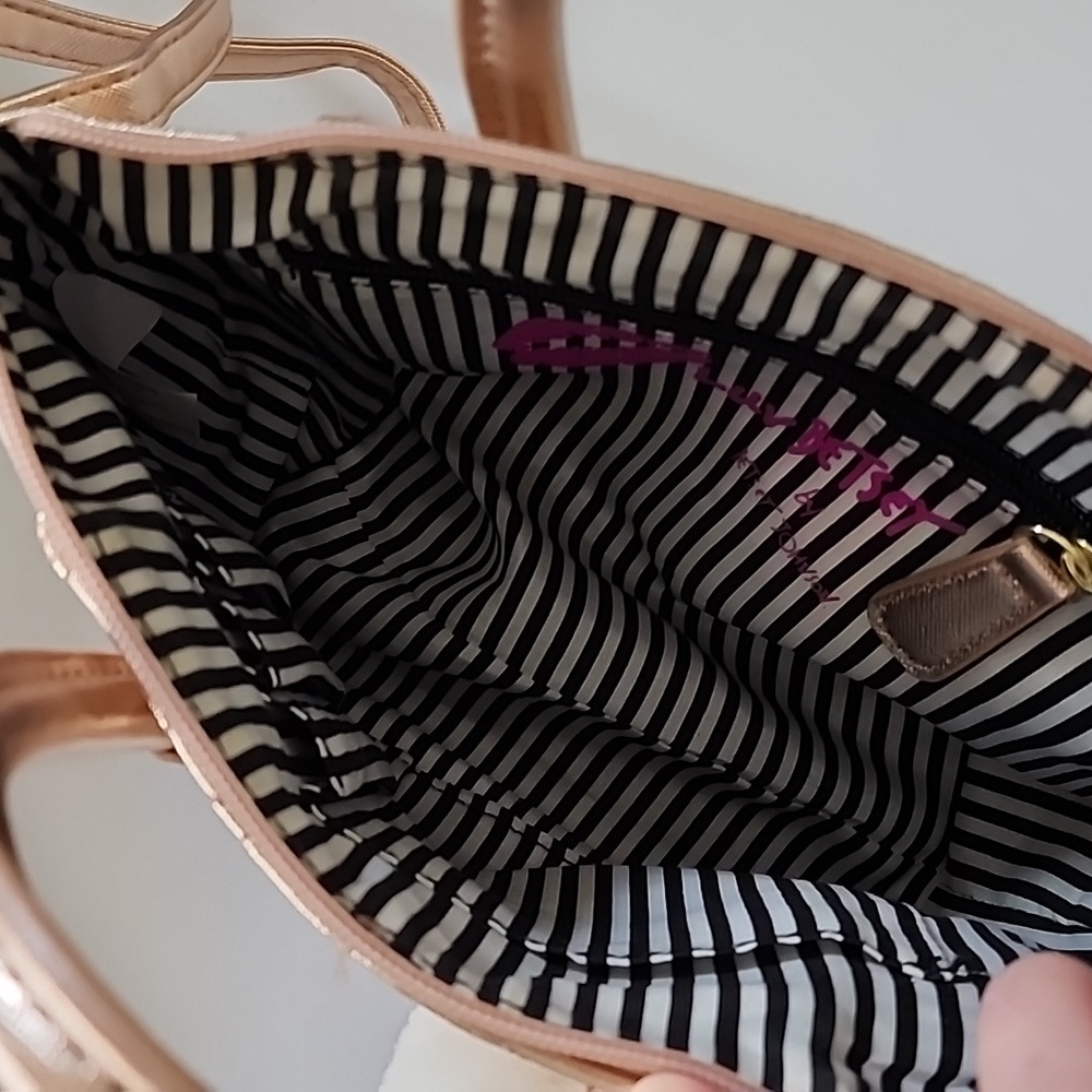 Betsey Johnson Retro Star Shimmer Bag - Picture 7 of 8
